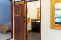 The Studio @ Latitude 34: Beachside Bliss - Surf, Hike, Relax