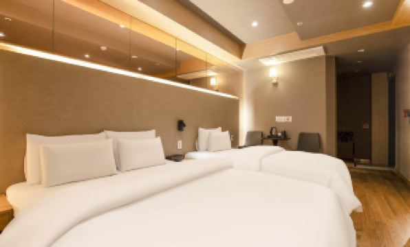 Seoul Station Raum 169