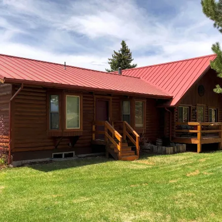 Rustic Cabin 20 Mins to Capitol Reef Natl Park!