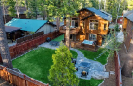Washoe Chalet by Avantstay Game Room, Hot Tub, Putting Green & Fire Pit