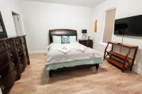 Spacious 3 Bedroom Apartment in Heart of Niagara