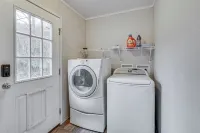 Pet-Friendly Home ~ 10 Mi to Hocking Hills! - chambre d’hôtes