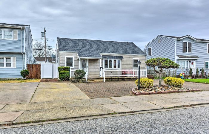 Coastal Brigantine Cottage Walk to Beaches