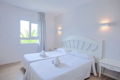 BJ Apartamentos Europa Hotels in Sa Coma