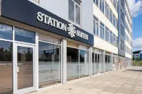 Station Suites Hotels near Carter Park