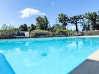 Château de Kergonano, - Swimmingpools