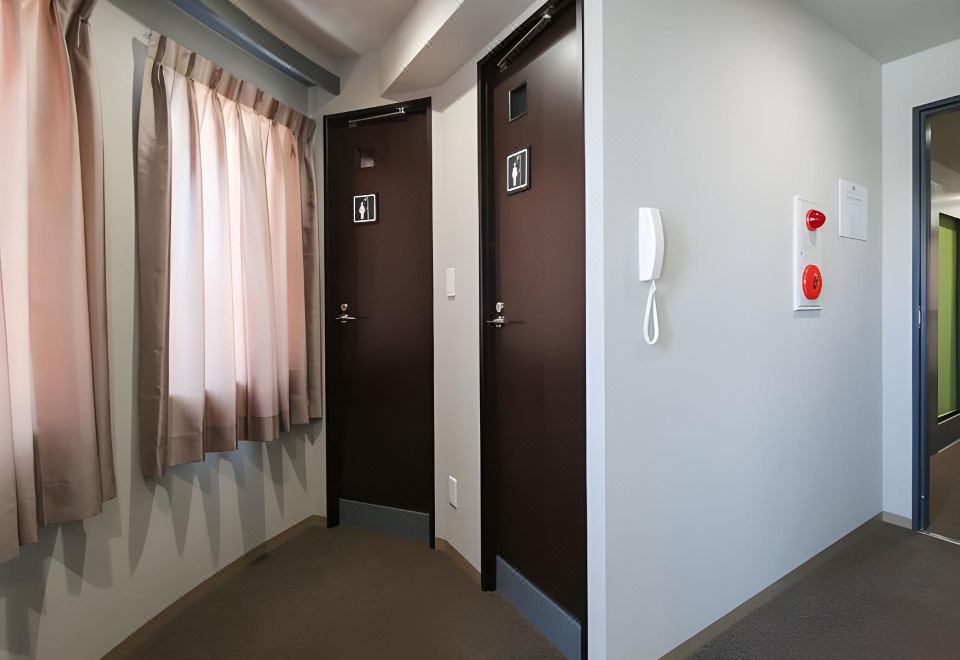 비글 도쿄 호스텔 아파트먼트 내부 공용 공간 예시