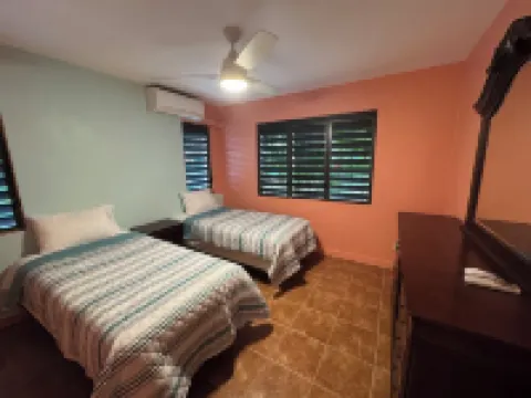 Paradise in Schooner Bay Condominium! のホテル