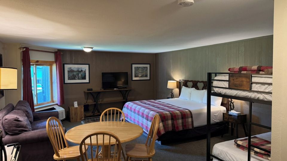 Northern Lights Lodge