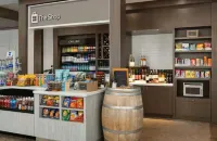 Hilton Garden Inn Riverhead - Baarit