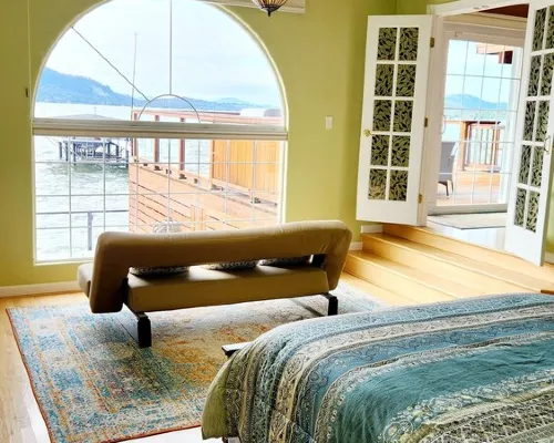 Lakefront Home with Amazing Views, Private Dock, Kayaks, Gameroom Hotels in Clearlake