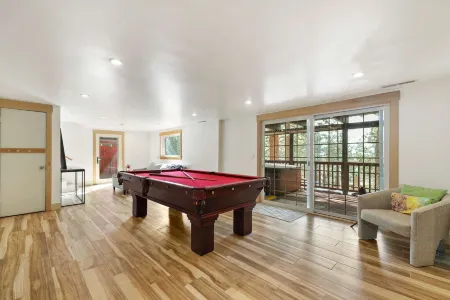 New Zephyr Cove Zen - Hot Tub & Summer Pool