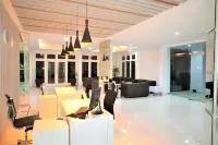 Grand Nur Boutique Hotel Watampone Hotel di Bone Regency