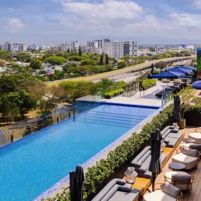 AC Hotel Santiago de Los Caballeros Hotels near Taina nails