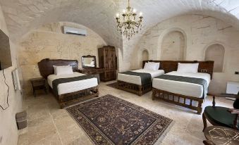TESSERA HOTEL