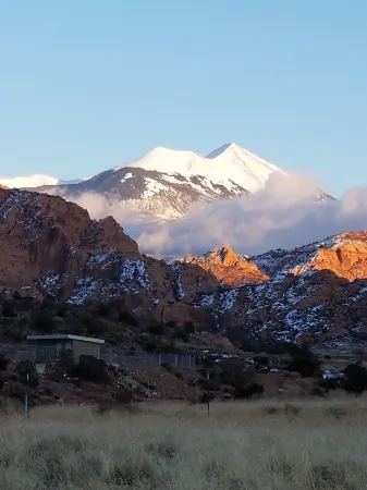 Beautiful cottage in the rocks