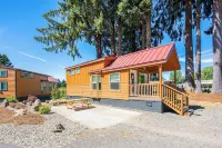 Rainforest Tiny Home Retreat: Enchanted