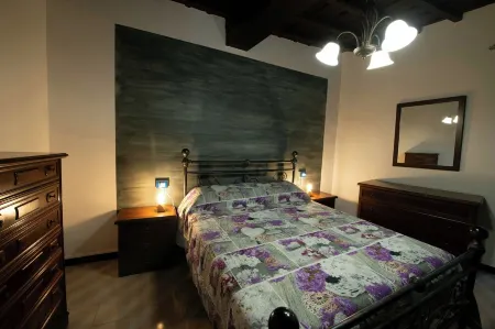 Central accommodation overlooking the village Отели рядом с достопримечательностью «Соракта»