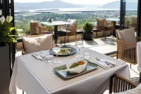 Royal Blue Resort & Residences - breakfast