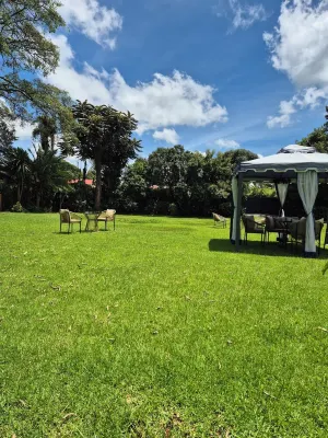 A farmhouse within the Tea farm estates Hotels in 
