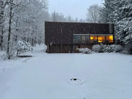 Contemporary Hudson Valley home