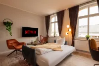 Design - Boxspringbett - 63qm - Arbeitsplatz - Wlan - Parkplatz - Zentral