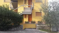 Apartment Enchanting Lake View, convenient to the Center and the Beaches Hotels in Malcesine