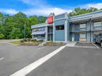 Econo Lodge Charlotte Airport Area Hotels near Enderly Park