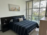 Beautiful air conditioner loft! 7 min from downtown!