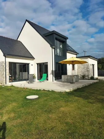 New house for rent in Plouescat, 4km from the sea, built in 2024.