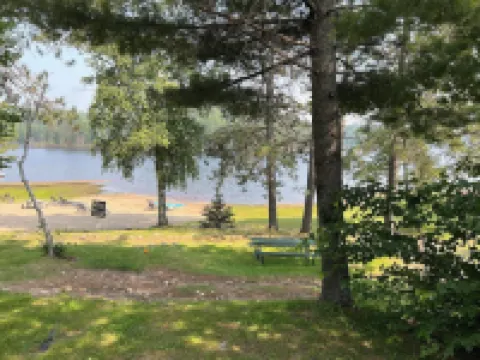 Contemporary Lakefront Condo @ Giants Ridge Ski, Golf, Beach, Bike