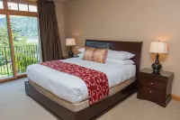 Luxurious Condominium 1 - 3 bedrooms available