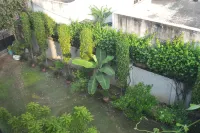 Redchillies Studio Apartment [ Bedroom + Study Room ] - Sleeps 4