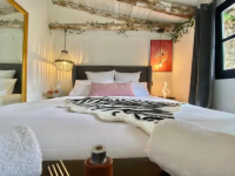 VIRGEN DE LA VEGA HOUSE Hotels in La Sagra