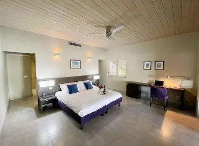 South Point Suite 303 beach front Các khách sạn ở 