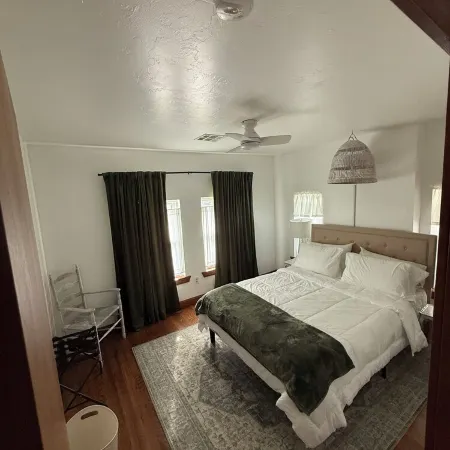 Restored 1935, 3-bedroom house, less than a mile to campus & downtown