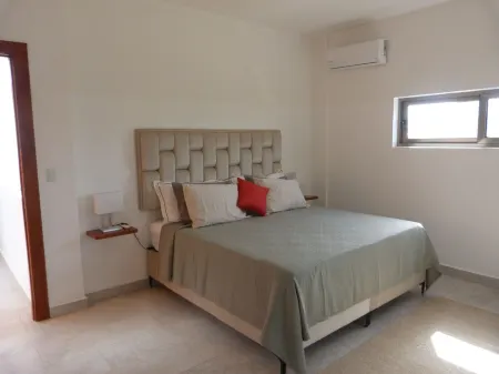 Escape to Luxury and Wellness: Vacation Home 1 km from the Sea Отели рядом с достопримечательностью «Playa de Caletón Grande»