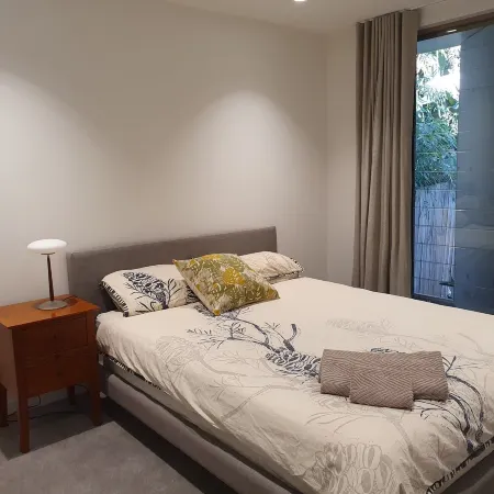 1 BR unit with leafy outlook & dedicated workspace Отели рядом с достопримечательностью «Boardway Shopping Center»