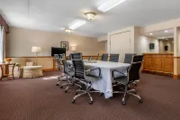 Clarion Hotel Conference Center on Lake Erie