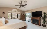 Charming 2-bedroom 2 bath home in Saddlebrooke one with private back yard.