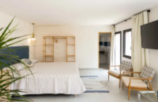 Can Candiu. Establecimiento de 2 Casas Enteras