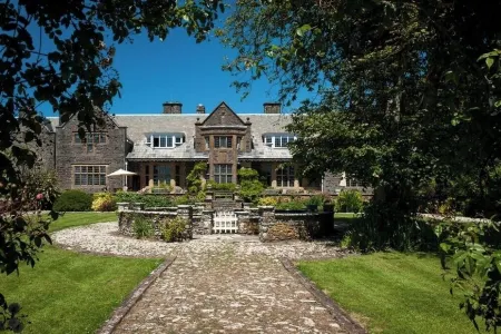 Affinity @ Pickwell Manor - huge space for 7 people in a beautiful manor house Отели рядом с достопримечательностью «Гранта Бич»