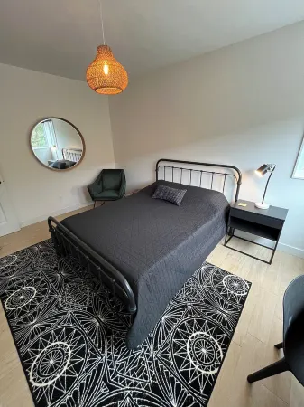 Chalet LoMA Отели рядом с достопримечательностью «Église Saint-Joseph-de-Deschambault»