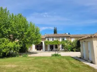 Mas Provençal Aux Portes de L'isle sur la Sorgue