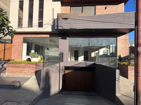 Beautiful apartment with 2 rooms/3 beds/2 bathrooms with WIFI