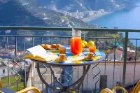 Between sky and sea, comfortable one-bedroom apartment with enchanting view in Ravello Hotels in Ravello