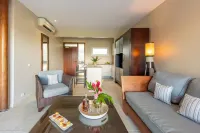 Superbe Villa Avec vue sur la Piscine et la Mer, Séjour D'exception