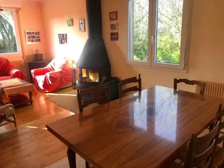 Maison Familiale en Bretagne Отели в г. Ланлу