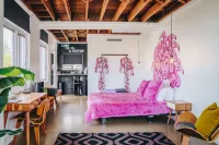 The Pink Hotel Coolangatta Hotels in Coolangatta