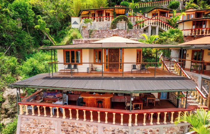 Jenna's River Bed & Breakfast